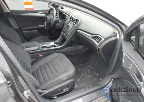 2019 Ford Fusion Hybrid Se z USA, uszkodzony, nr VIN 3FA6P0LU1KR143939